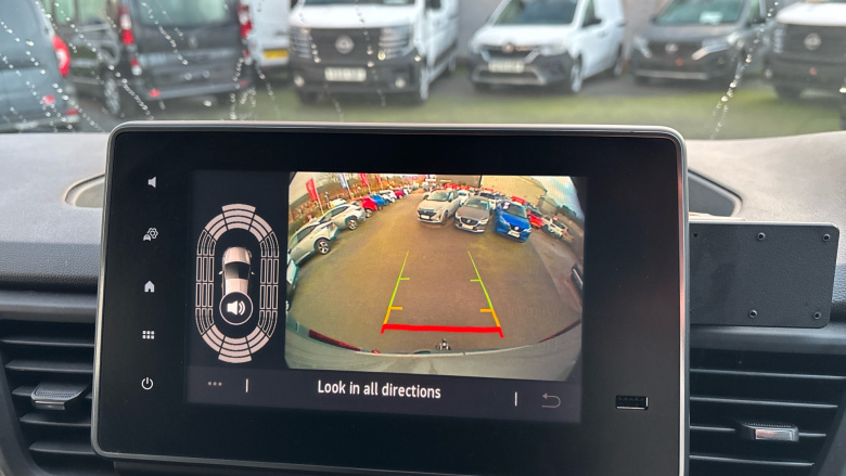 Nissan Primastar 30 L2 Diesel 2.0 dCi 130ps H1 Tekna+ Crew Van